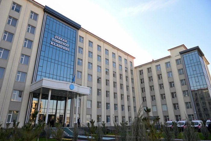 Жиззахда 400 ўринли вилоят кўп тармоқли тиббиёт маркази қуриб битказилди