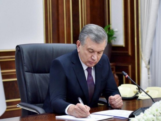 Shavkat Mirziyoyev eksport qiluvchilarga kompensasiya va kafilliklar taqdim etilishini ko‘zda tutuvchi farmonni imzoladi