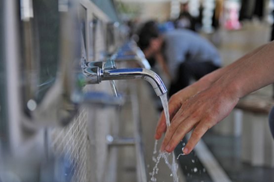 Ro‘zador tahorat qilganda...