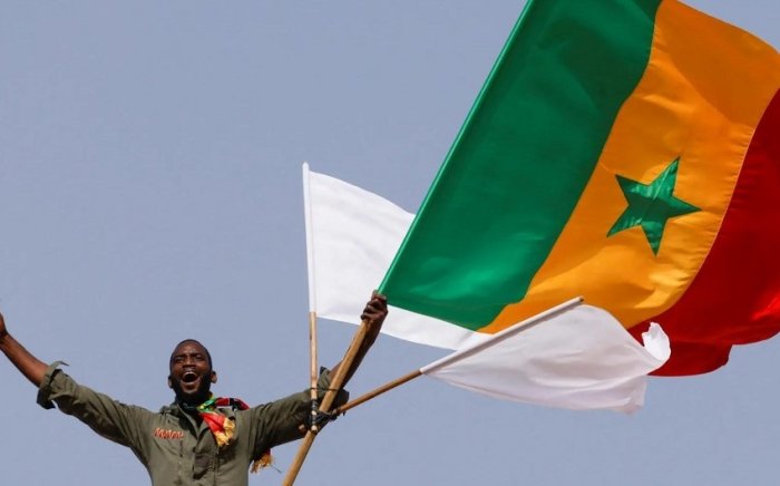 Сенегалдаги президентлик сайловларида ким ғалаба қозонгани маълум бўлди