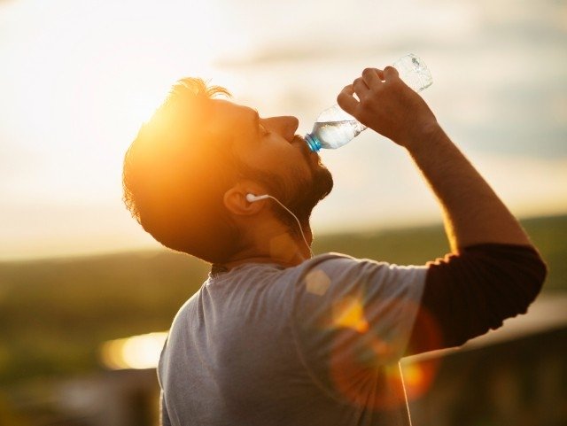 FVV aholiga tik tushadigan quyosh nurlari ostida bo‘lmaslikni tavsiya qildi