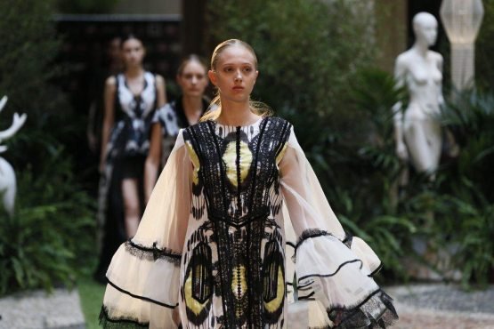 Ўзбекистонлик дизайнерлар Италиядаги мода ҳафталигида иштирок этишди.​