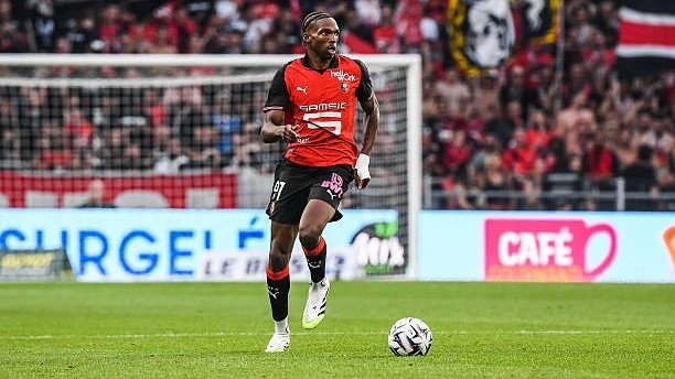 «Реал» ва «Арсенал» франциялик иқтидорли марказий ҳимоячи учун даъвогарлик қилмоқда