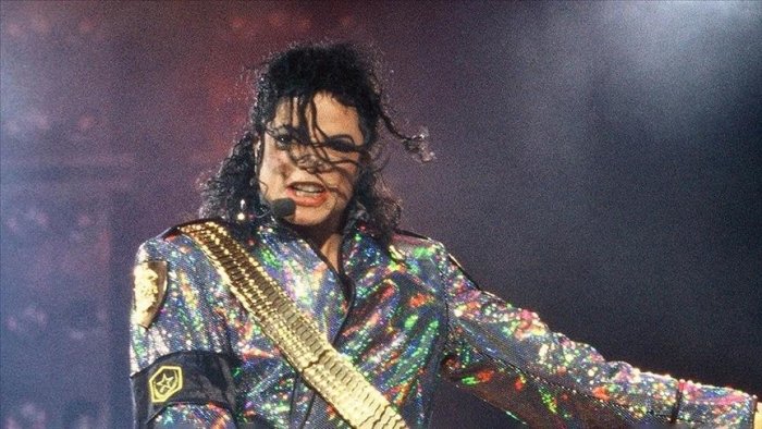 Sony Music компанияси Майкл Жексон қўшиқлари каталогининг ярмини 600 миллион долларга сотиб олди