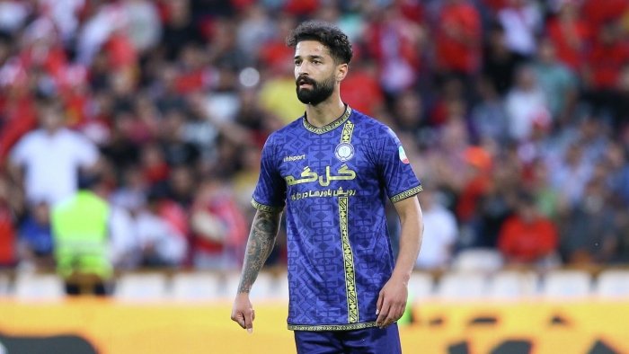 Eronlik futbolchi spirtli ichimliklar haqidagi video tufayli jamoa mashg‘ulotlaridan chetlashtirildi