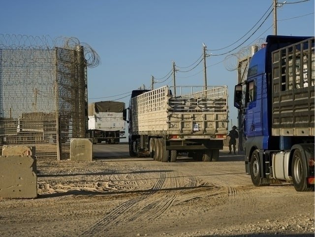 Ozarbayjon Eronga 200 tonna insonparvarlik yordami yubordi