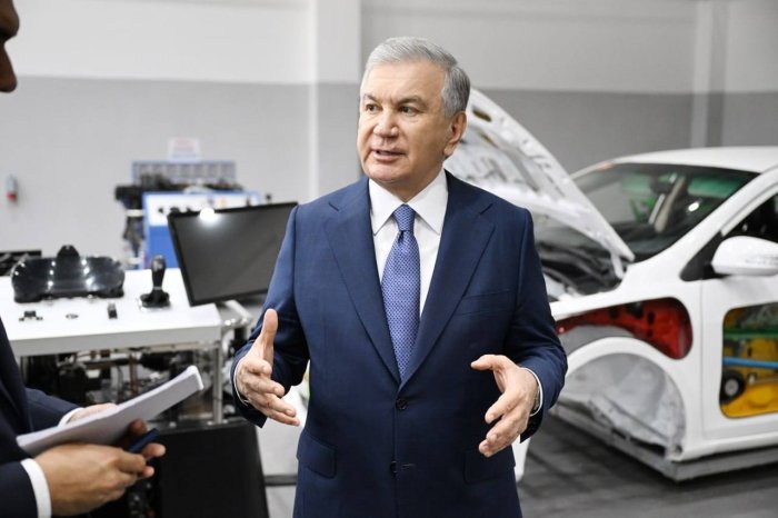 Президент Урганчдаги Касбий кўникмалар марказини бориб кўрди