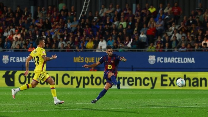 Испания чепионати. "Барселона" қийинчиликсиз ғалабага эришди