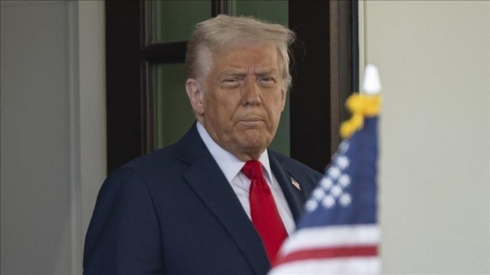 Трамп мамлакатни тарк этмоқчи бўлган ноқонуний муҳожирлар учун янги ташаббусни эълон қилди