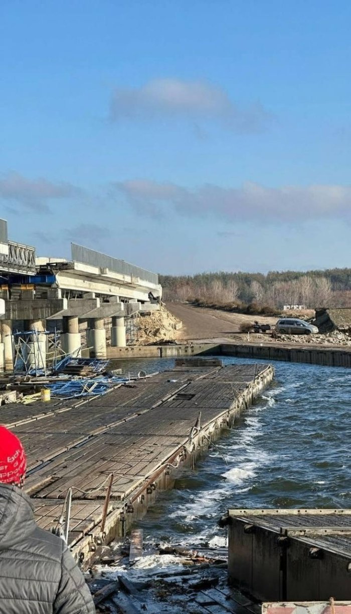 Россия қўшинлари Украинадаги сув омбори тўғонига зарба берди — “Медуза”