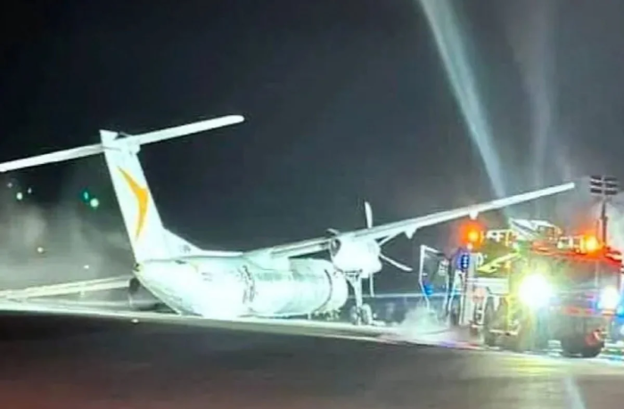 Нью-Йоркда самолёт транспорт воситаси билан тўқнашди