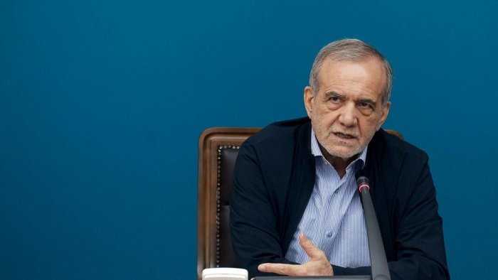 Eron Prezidenti dushman oldida bosh egmasligini va muzokaralar shartini ma’lum qildi