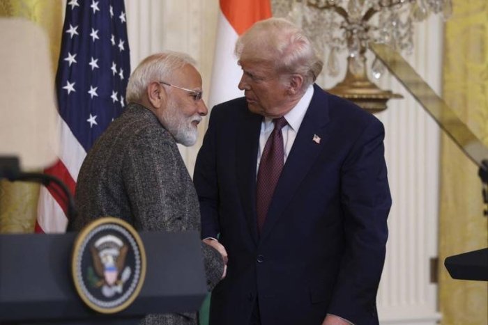 Трамп Ҳиндистонни Россия нефтини импорт қилишни қисқартиришга мажбурламоқда