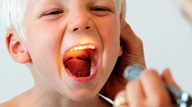 Anoreksiya yalangoch fotosuratlar Yalangoch yosh rus qizlari fotosuratlari