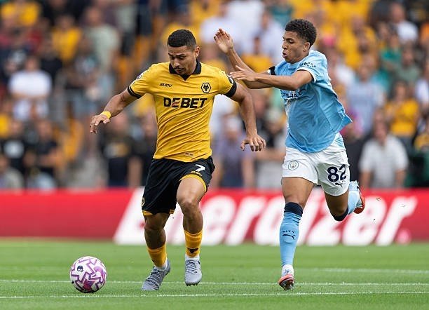 "Манчестер Сити" ҳимоячиси АПЛнинг бошқа клубига ўтишга рози бўлди