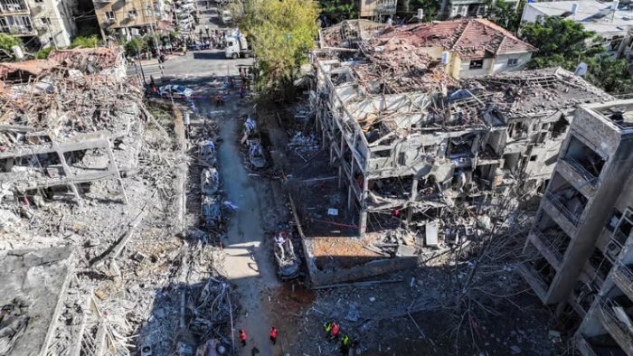 Эрон отган ракета Исроил касалхонасига келиб тушди