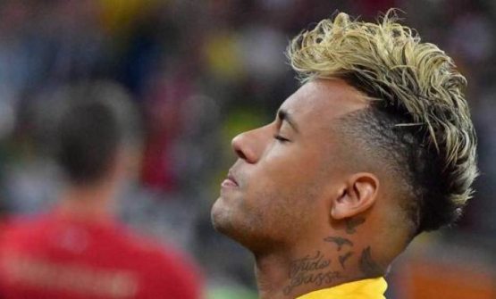 Neymar sohibjamol qiz — Gitler bilan bellashdi (foto)