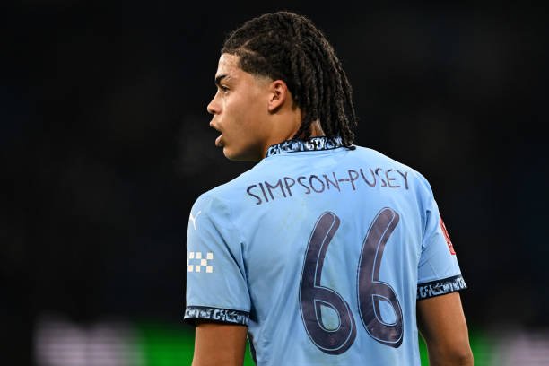 "Манчестер Сити" ёш ҳимоячиси расман бошқа клубга ижарага берилди