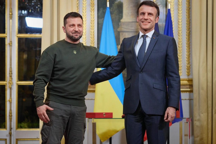 Зеленский Даниядаги саммитда иштирок этади, Макрон билан учрашади