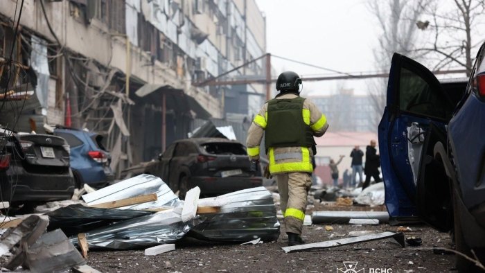 Сингапурда икки кун ичида наркотик моддаларга алоқадор жиноятларда айбланган уч киши қатл этилди