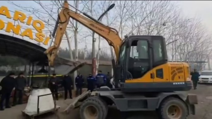 Andijonda "tandirbuzar" hokimga hayfsan jazosi berildi