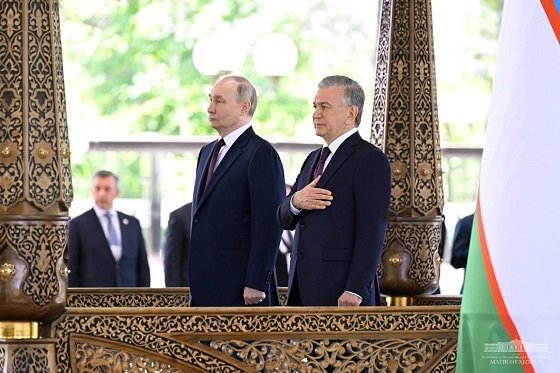 Россия Президентини тантанали кутиб олиш маросими бўлди