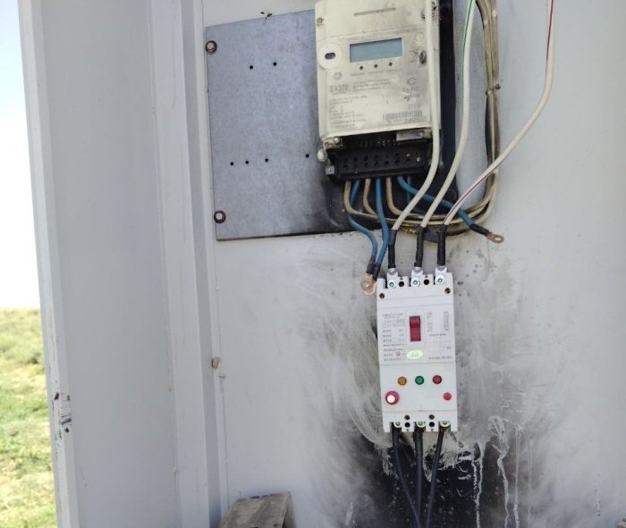 Qarshida elektr energiyasidan noqonuniy foydalangan ikkita fermer xo‘jalik qo‘lga tushdi