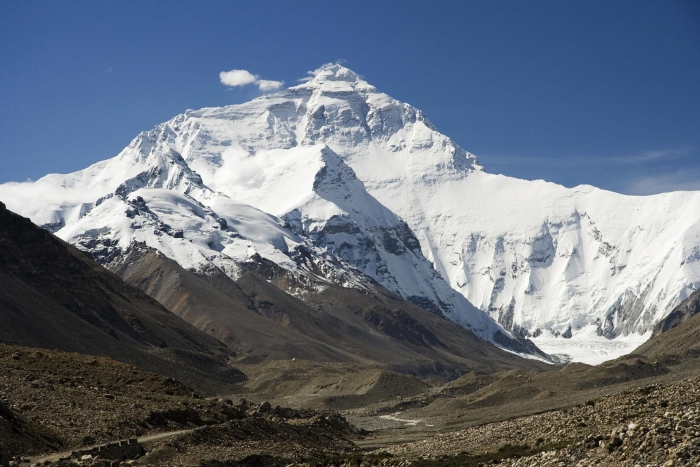 Rossiyalik erkak Everest cho‘qqisiga chiqish paytida vafot etdi