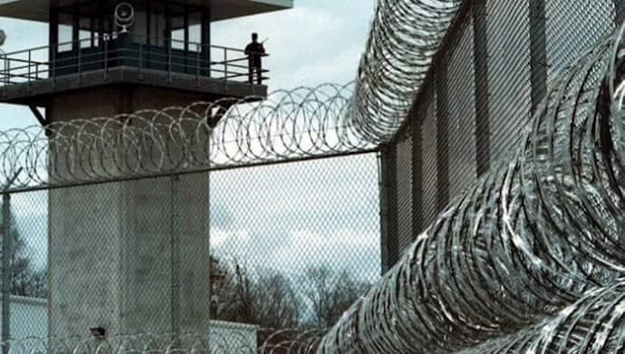 Эронда мустақил интернет фойдаланувчилари учун оғир жазо белгиланди