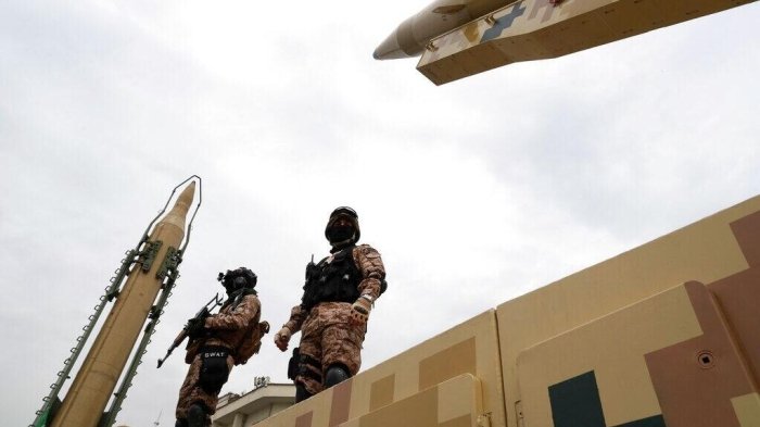 Эрон БАА ва Қувайтдаги АҚШ ҳамда Исроилга алоқадор объектларга зарба берди