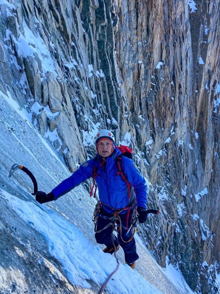 Rossiyalik alpinist Qirg‘izistonning Botken viloyatidagi Aksu cho‘qqisida vafot etdi