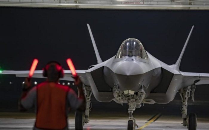 Niderlandiyaning F-35 qiruvchi samolyotlari Boltiq dengizi ustidan patrullik qilish uchun Estoniyaga yetib keldi