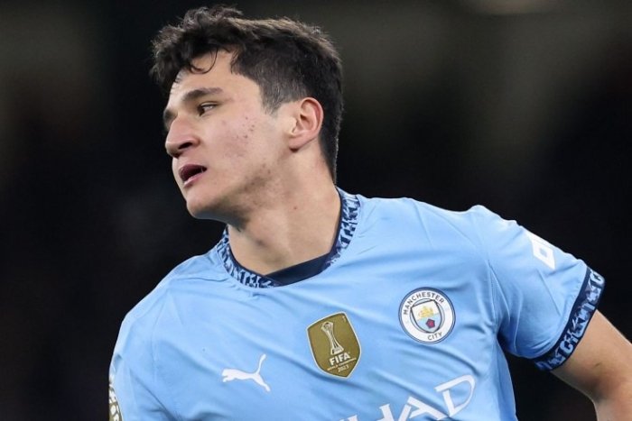 Аббосбек Файзуллаев: "Ҳусановнинг ҳар бир ўйинини кузатиб бораман"