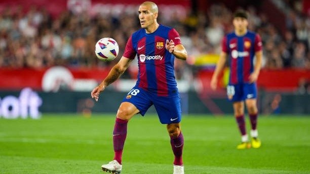 "Барселона" ярим ҳимоячиси билан шартномани бекор қилади