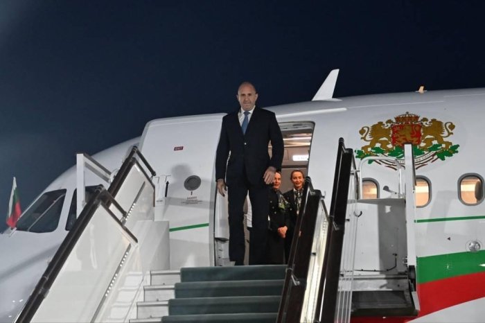 Болгария президенти расмий ташриф билан Ўзбекистонга келди