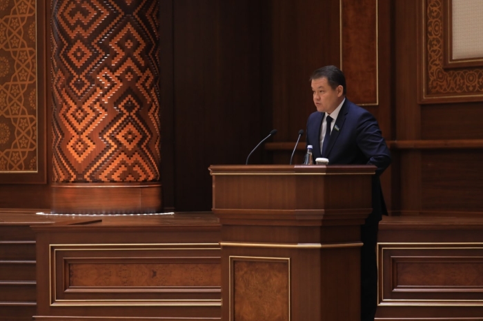Аманбай Оринбаев Сенат раиси ўринбосарлигига сайланди Аманбай Оринбаев Сенат раиси ўринбосарлигига сайланди