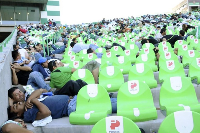 Meksikadagi futbol maydonida sodir bo‘lgan otishmada 10 dan ortiq odam halok bo‘ldi