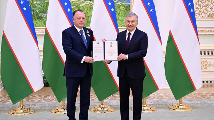 Шавкат Мирзиёев Халқаро дзюдо федерацияси раҳбарига «Дўстлик» орденини топширди