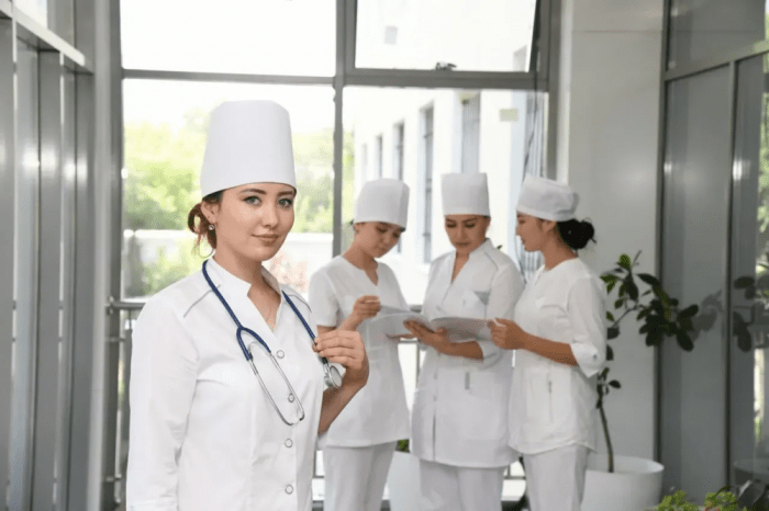 Ўзбек ҳамшираси 1800–2200 евро маош олиши мумкин, агар...