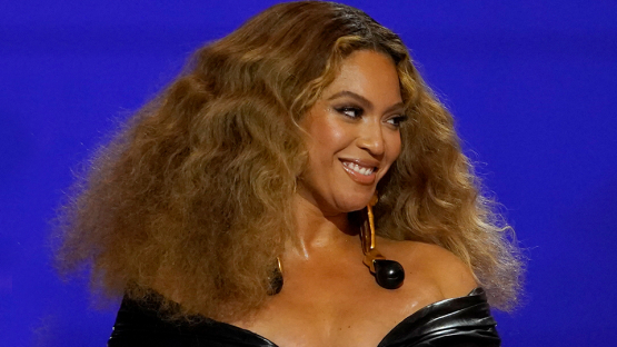 Beyonce дунёда атиги 3 та ишлаб чиқарилган машиналардан бирини сотиб олди (ФОТО)