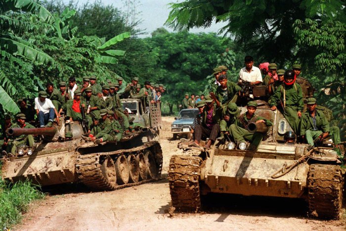 АҚШ Камбоджа ва Таиландни тинчлик шартномаси бўйича ўз мажбуриятларини бажаришга чақирди