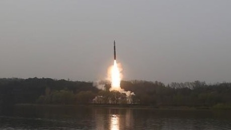 Shimoliy Koreya Yapon dengiziga  ballistik raketa uchirdi