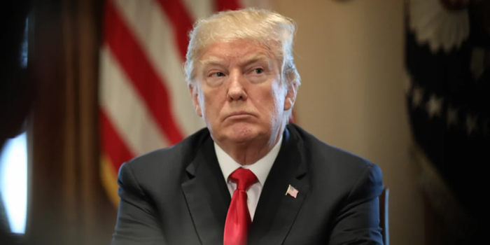 Трамп: "Эрон билан сулҳни узайтириш ниятида эмасман"