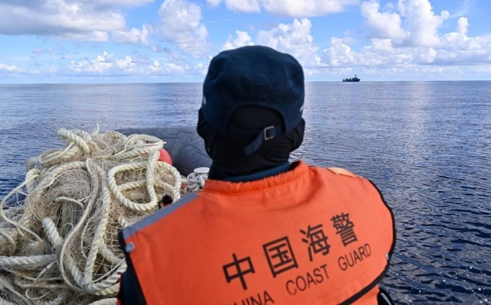 Janubiy Xitoy dengizida Filippin kemasini ta’qib qilayotgan ikkita Xitoy kemasi to‘qnashib ketdi