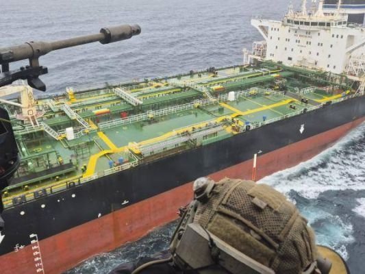 Fransiya Rossiyaning "soya floti"ga mansub tankerni qo‘lga oldi