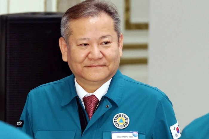 Жанубий Корея собиқ ички ишлар вазири етти йилга озодликдан маҳрум қилинди