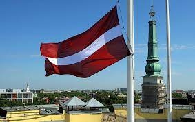 Латвия мактабларида “халқ душманлари” аниқланмоқда