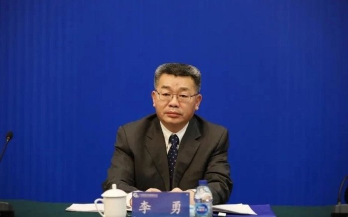 Хитойнинг CNOOC собиқ раҳбари порахўрликда гумон қилинмоқда