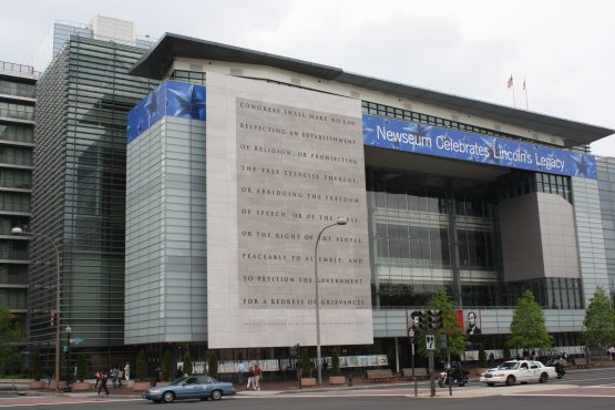 Дунёга машҳур «Newseum» музейи ёпилди, аммо...