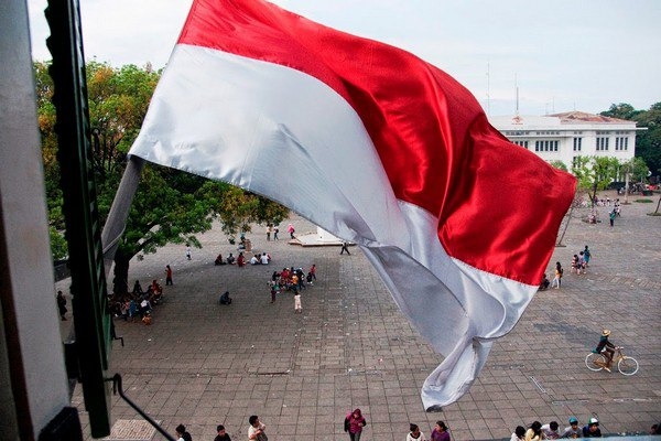 Индонезияда никоҳдан ташқари алоқаларни жиноят деб ҳисобловчи қонун қабул қилинди